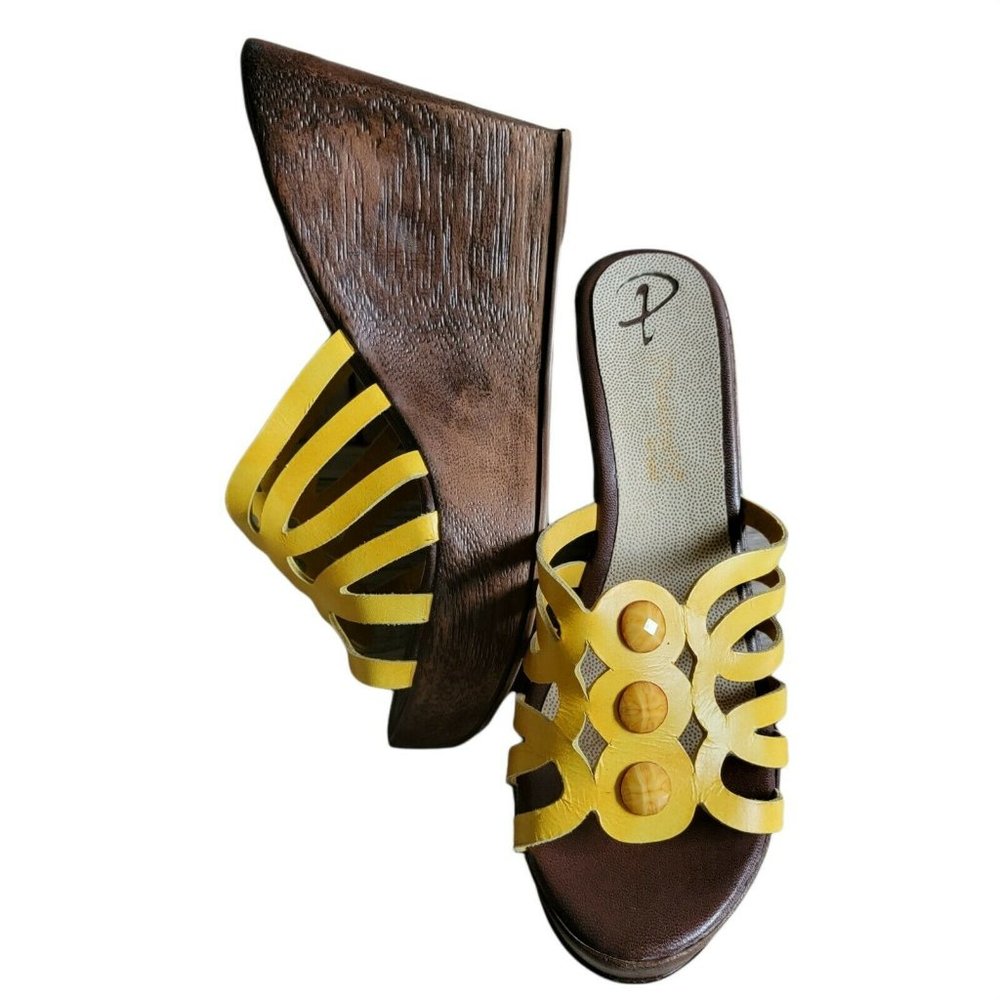 Passarela Womens Shoes Size 8 Yellow Faux Wood Wedges Laser Cut Beaded Brazil